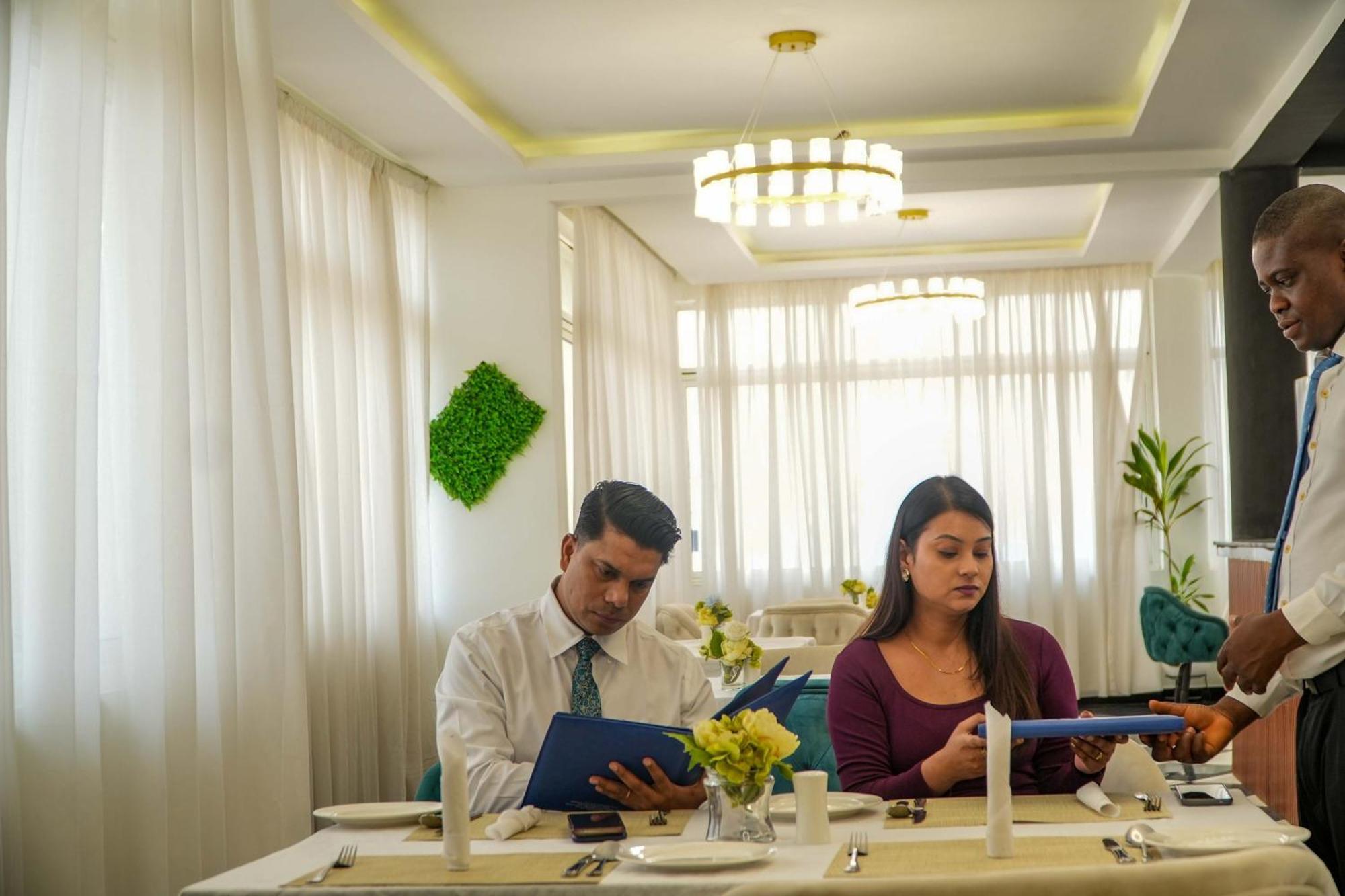 Amor Hotels Abuja Kültér fotó